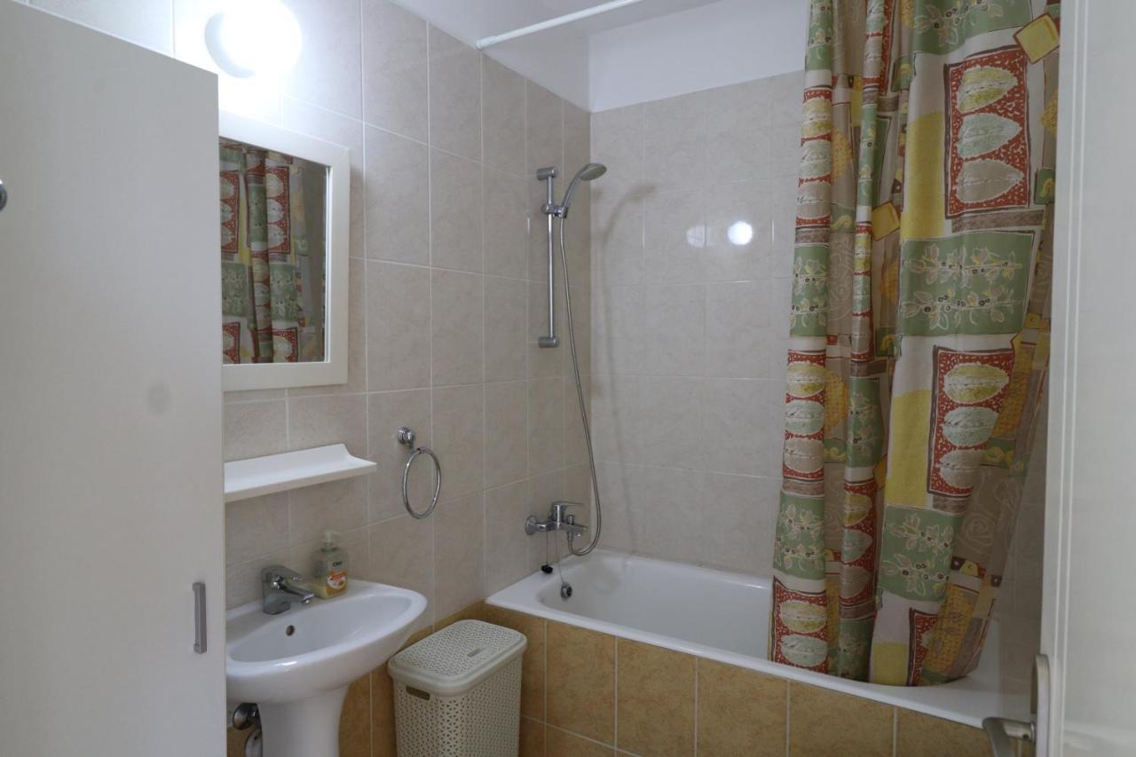 Sunset Apartment With Pool & 10 Mins To Venus Beach Paphos ภายนอก รูปภาพ